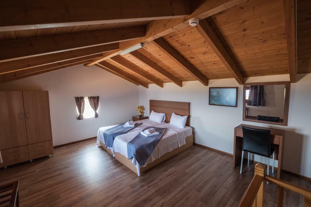 Aparthotel Ionion Fos Nikiana Exterior foto